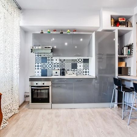 Superbe T2 De Standing Au Pharo - Air Rental Marseille Luaran gambar